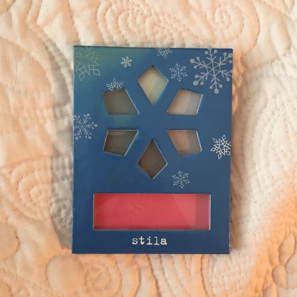 Never used. Stila "Wish Upon a Star" palette
